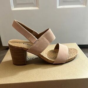 💕 8.5 Lucky Brand Women's Blush Tan Cork Strap Sandals 💕 Bundle 3 for $30 SALE!